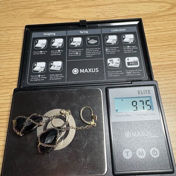 Vintage Black Faceted Stone Dangle Earrings – Chain-Wrapped Drop Design (9.75g) - Picture 4 of 7